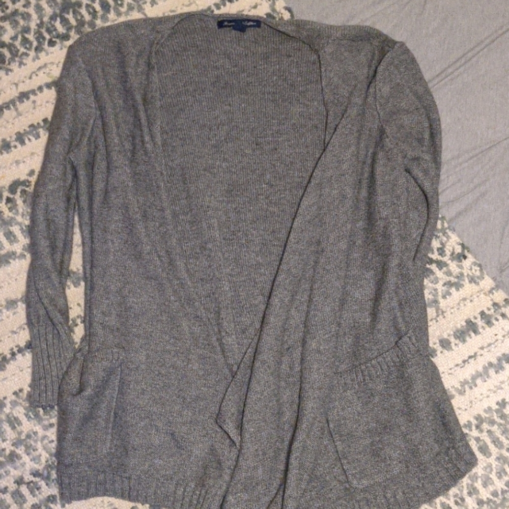 American eagle pocket cardigan